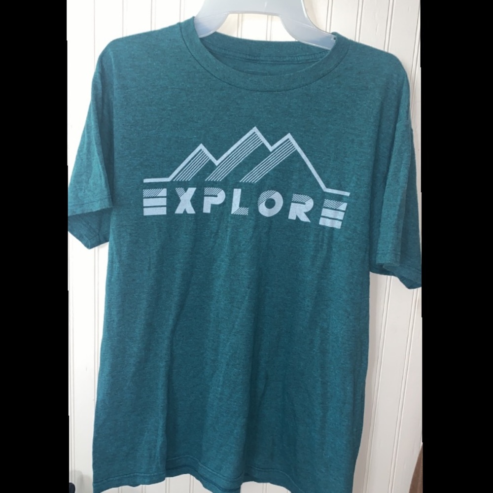 Graphic tee